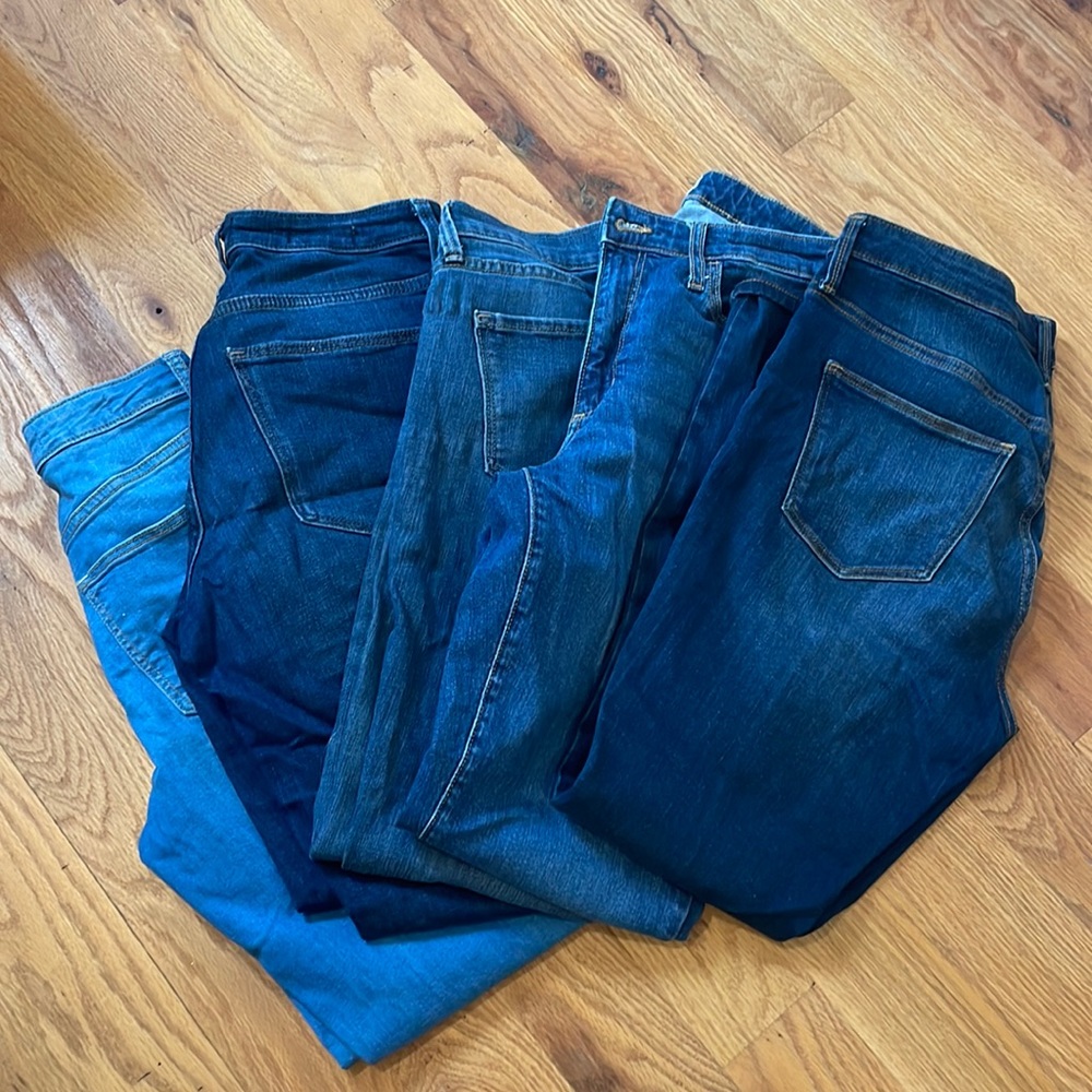 Lot of jeans size 6 and 4, skinny